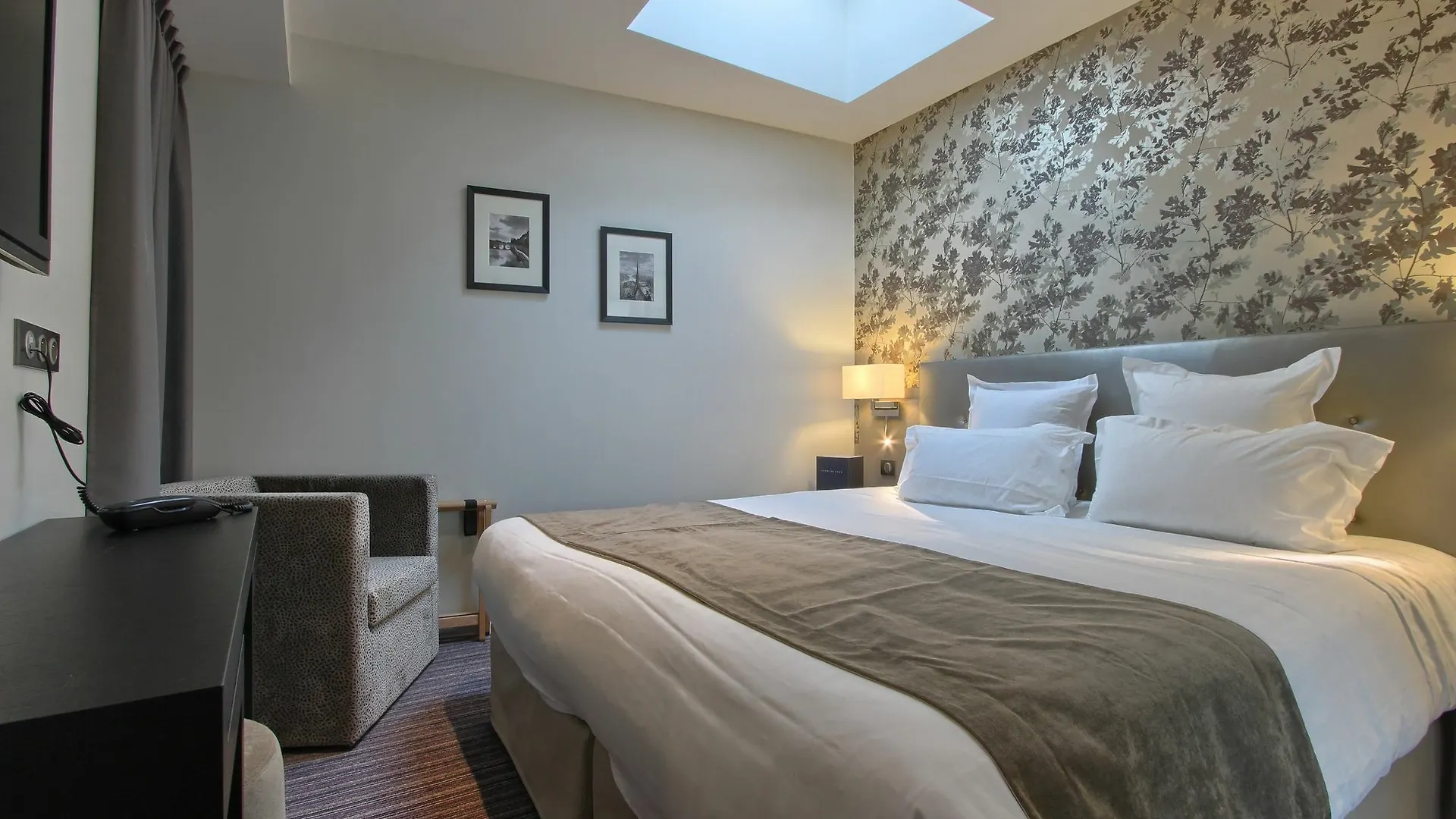****  Hotel Chamar Paris France
